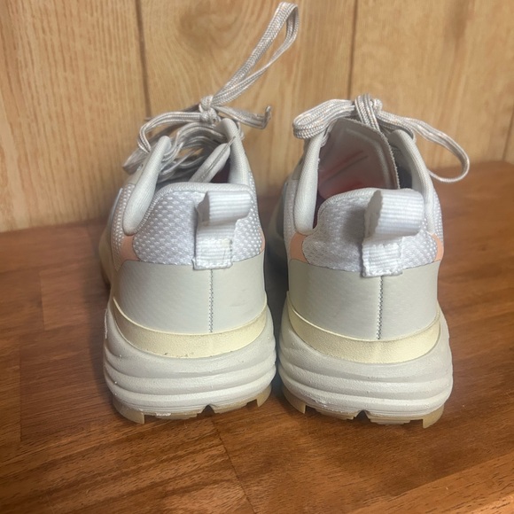 VEJA DEKKAN ALVEOMESH GRAVEL ICE SIZE 9 - Picture 5 of 12